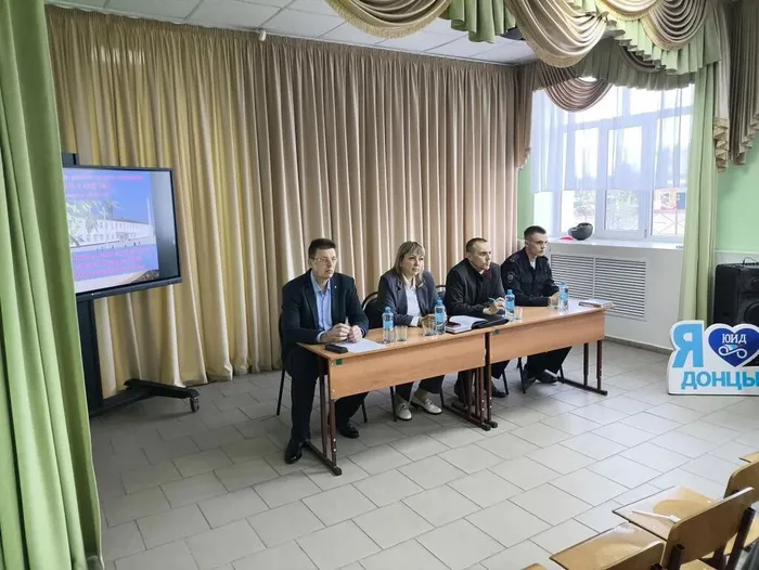 7beead90-2d87-42db-ae47-e422b69956e3