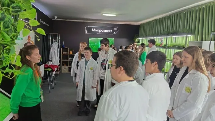 cace0f49-a825-4983-9cbf-83c87a5a8c03